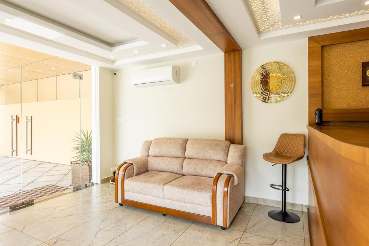 Esaa Airport Hotel Kochi Εξωτερικό φωτογραφία