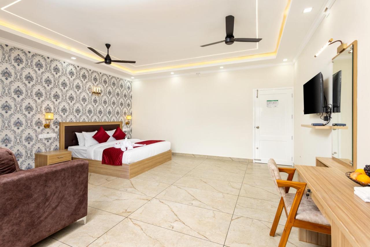 Esaa Airport Hotel Kochi Εξωτερικό φωτογραφία