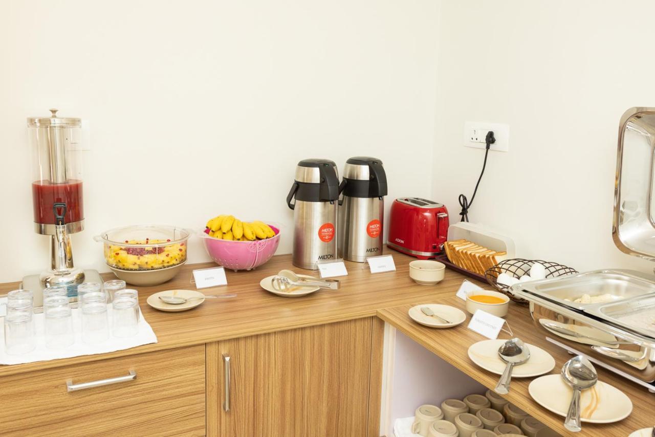 Esaa Airport Hotel Kochi Εξωτερικό φωτογραφία