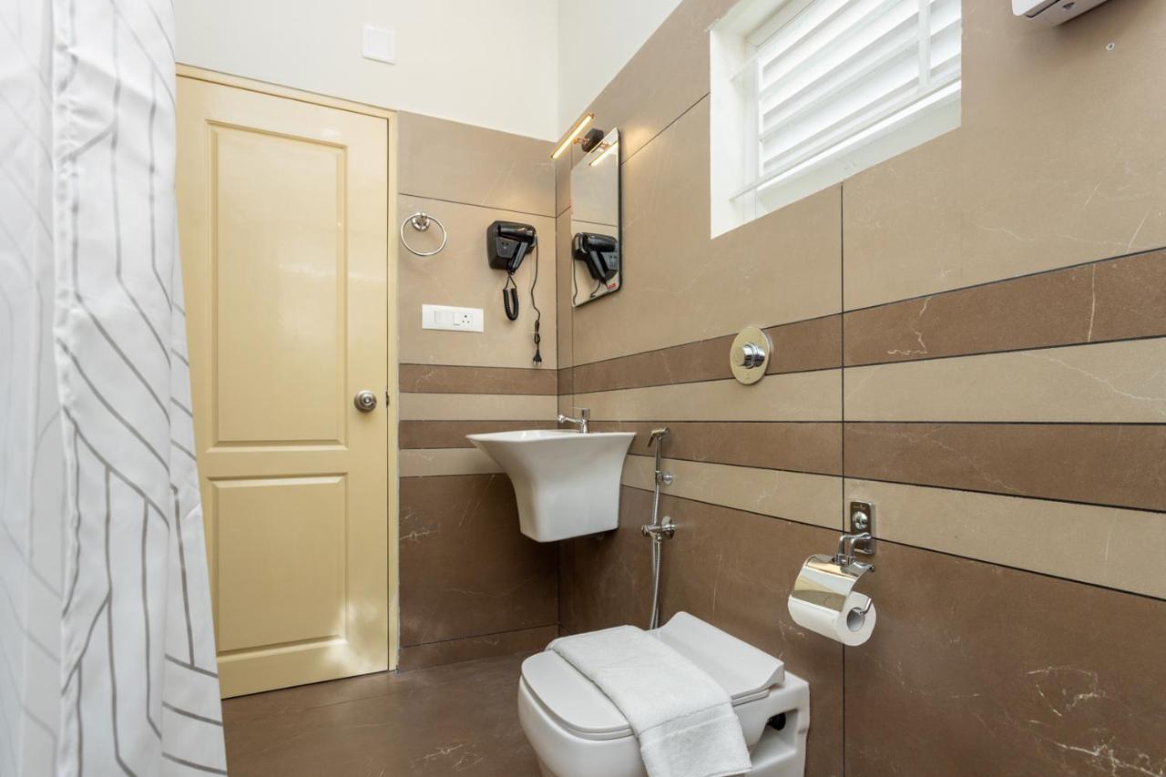 Esaa Airport Hotel Kochi Εξωτερικό φωτογραφία