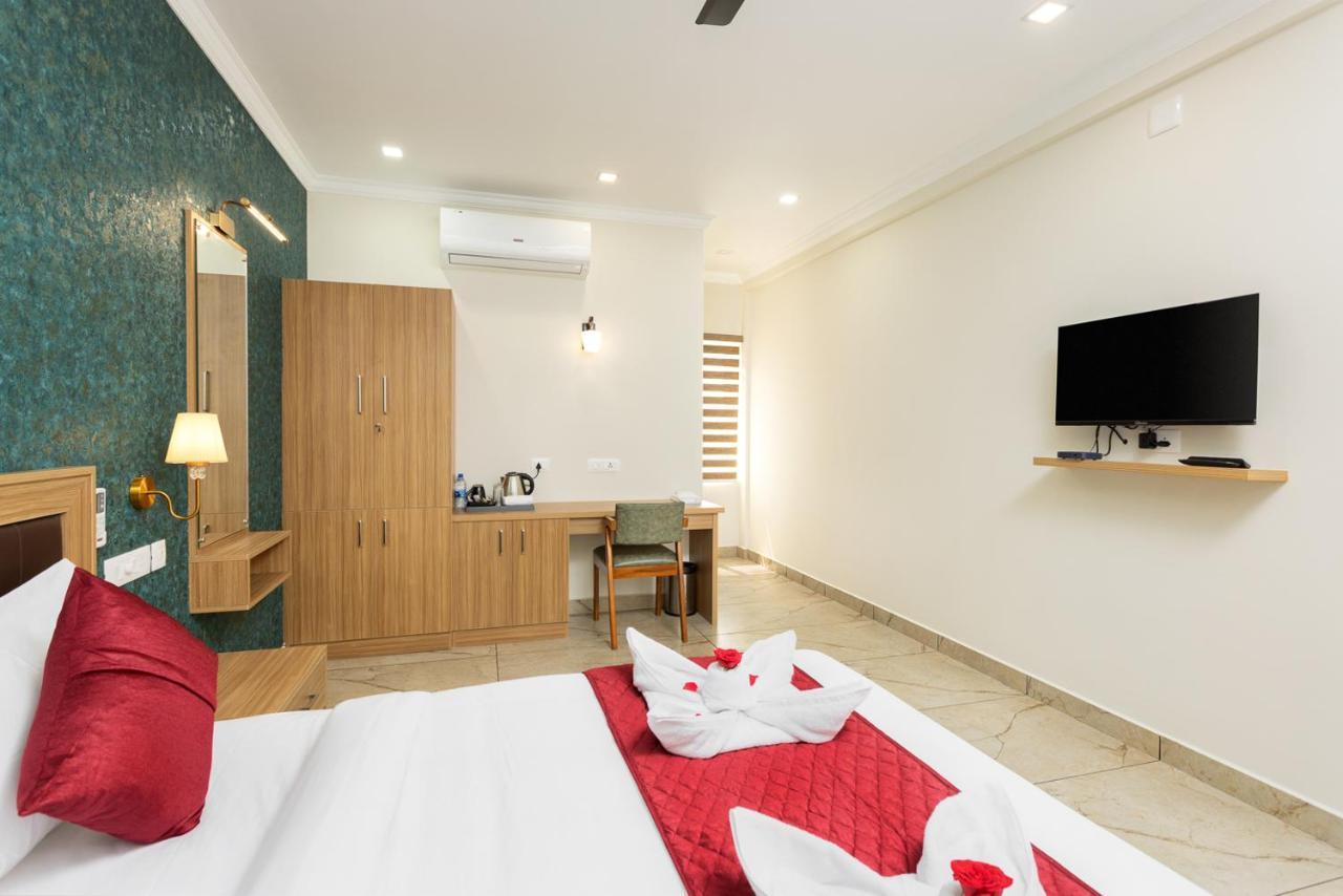 Esaa Airport Hotel Kochi Εξωτερικό φωτογραφία