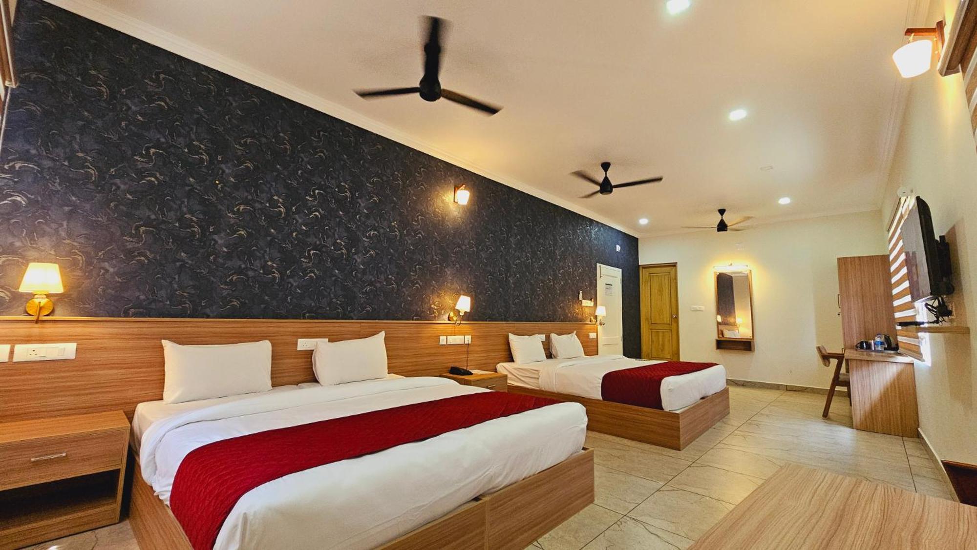 Esaa Airport Hotel Kochi Εξωτερικό φωτογραφία