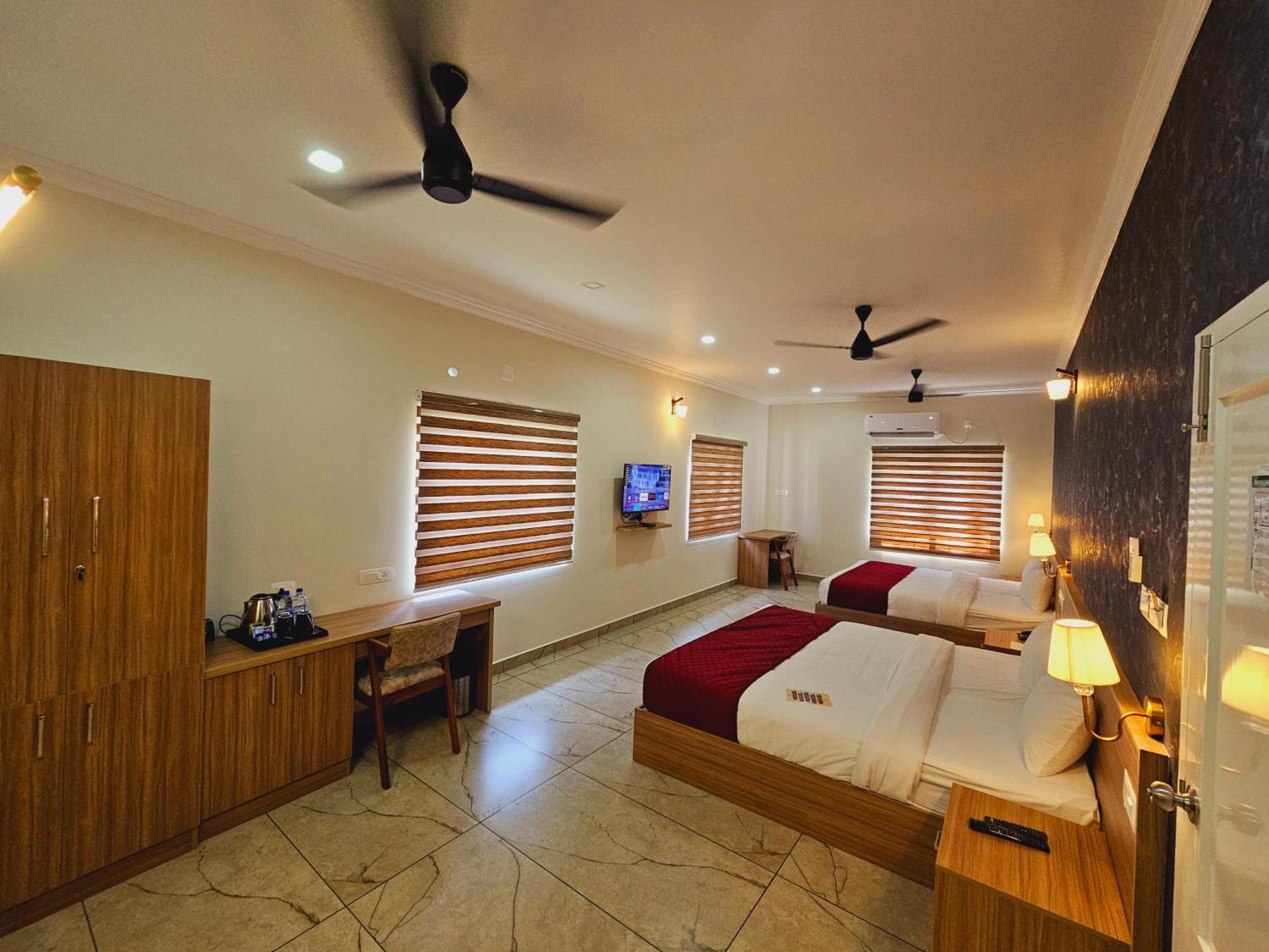 Esaa Airport Hotel Kochi Εξωτερικό φωτογραφία