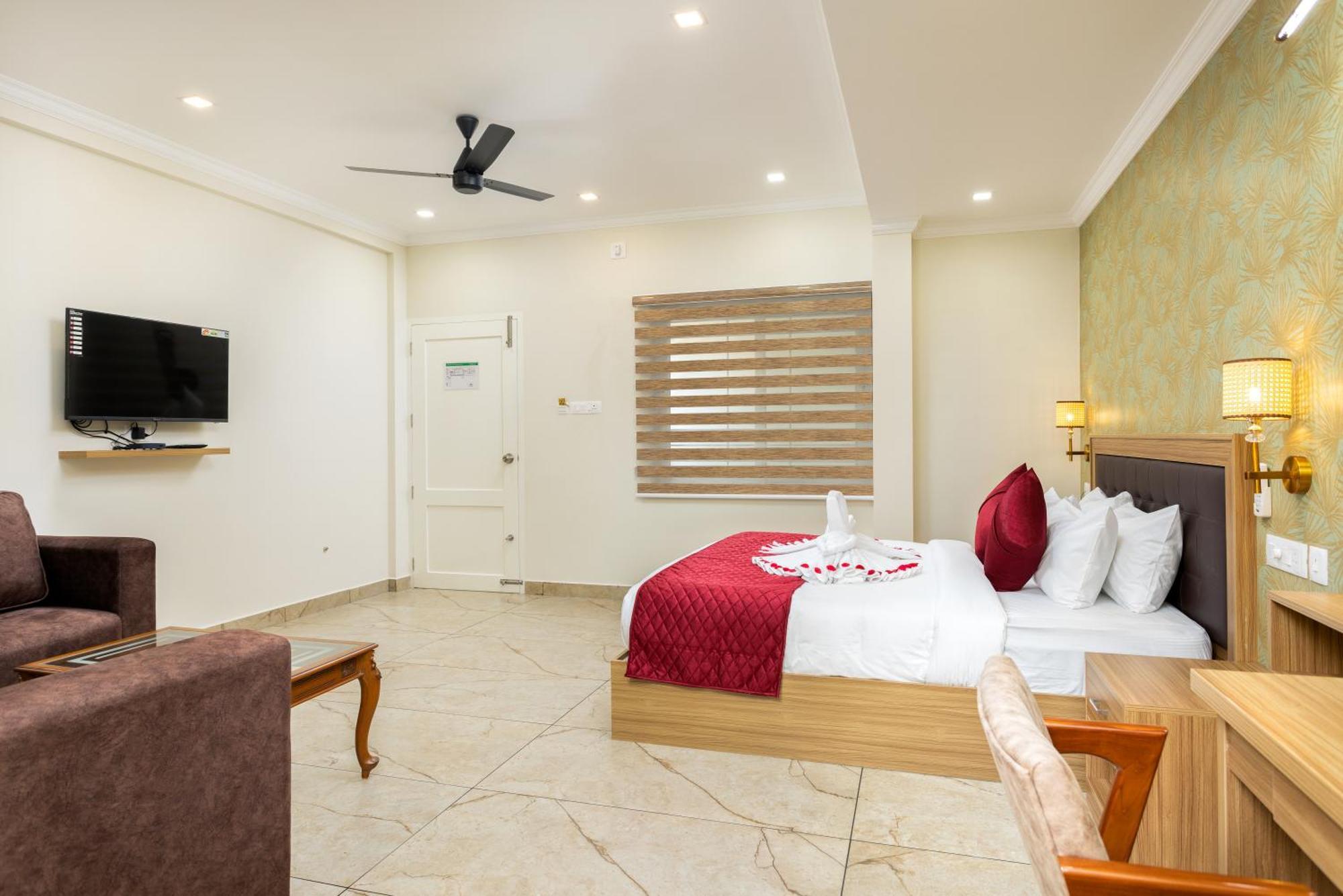 Esaa Airport Hotel Kochi Εξωτερικό φωτογραφία