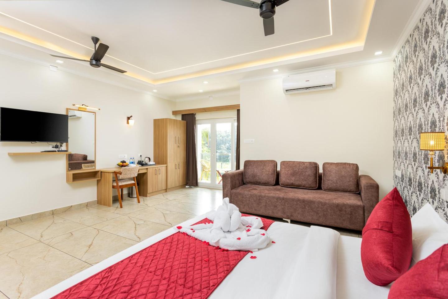 Esaa Airport Hotel Kochi Εξωτερικό φωτογραφία